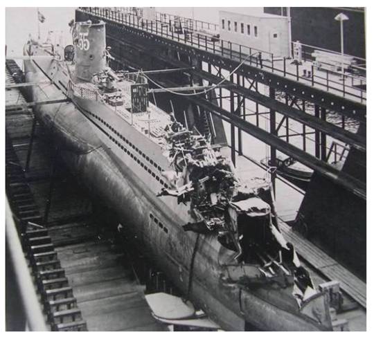 On June 17, 1938 the U 35 (Kplt. Werner Lott) was involved in a serious accident, when during a naval parade the U boat was suctioned and hit the propellers of the &quot;Admiral Graf Spee&quot;, suffering serious damage that sent her to the shipyard.......................................................................