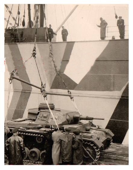 Pz Kw III Ausf. G (Code 742) of PR 5 being loaded to Africa..........