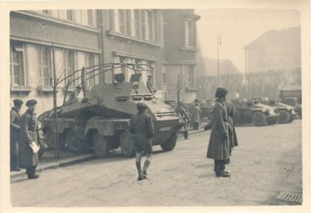 In the foreground a Funkwagen Sd.Kfz 263 8-rad and in the background two Leichter Panzerspähwagen Sd.Kfz 221.........