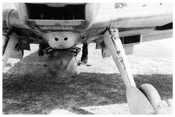 A Bf-109E of the 5./JG 27 loaded with a SC 250 bomb on a ventral pylon.............
