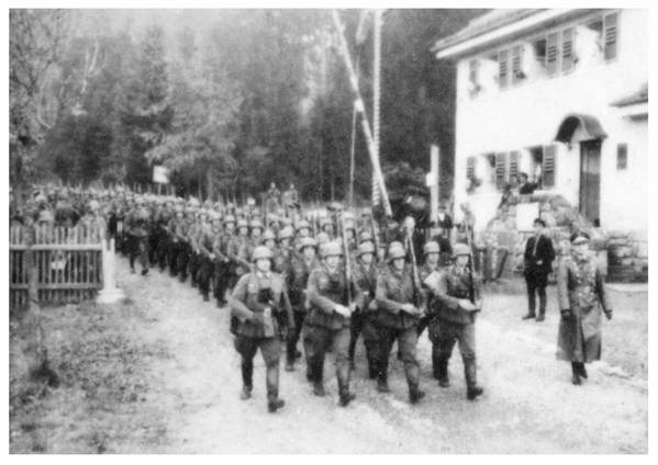 On October 1, 1938, at 2:00 p.m., the barrier in front of the German customs house at Kleinphilippsreut was raised and the 6th Company advanced. The occupation of the Sudetenland has begun.........