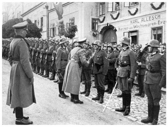 Photo of a military parade in Vimperk, where General von Epp speaks with a member of the 61. Infantry Regiment, which participated in the fighting of the First World War..............