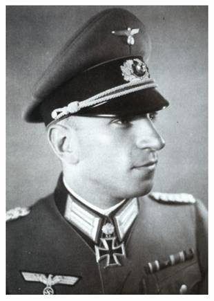 Major Alfred Müller...........................................