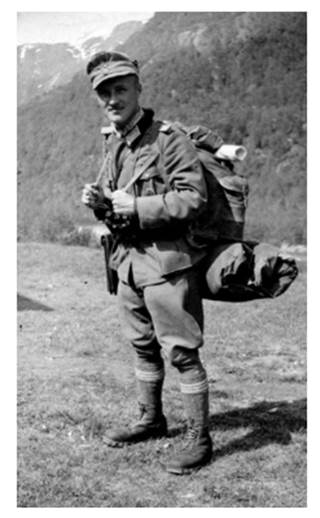 A mountain hunter equipped to undertake Operation Büffel, a relief attempt for troops in Narvik; in this case Lt. Eugen Höflinger..................<br />https://i.redd.it/9pylcegtfs451.jpg