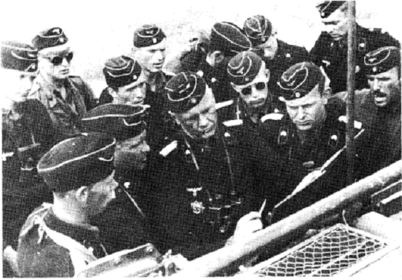 issuance of orders in the steppe: Maj. Burgsthaler, Maj v Winterfeld, Oberst Riebel, Maj v der Lancken, Oberleutnant v Helldorf.