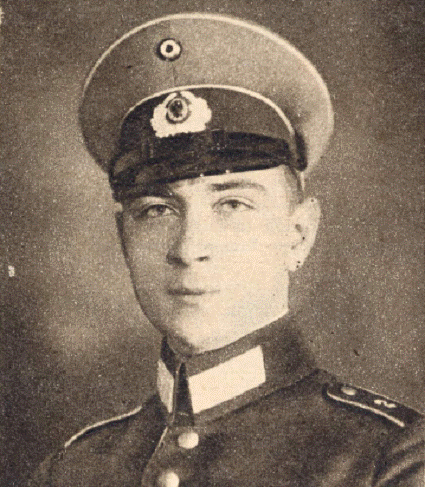 The young officer candidate Werner Mölders.