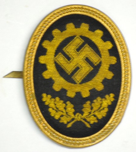 DAF Mützenabzeichen (front).JPG