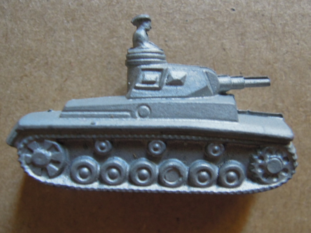 T013, Panzerwagen (front).JPG