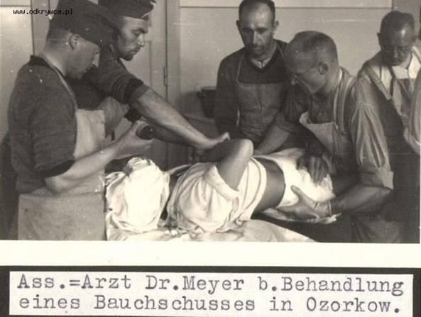 Treatment of a soldier with a shot in the belly - Ozorkow 1939.......