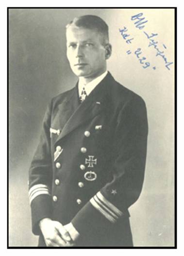 Kplt Otto Schuhart, left the command of U 25 in April 1939, to take command of U 29 which would become famous later...............<br /> http://www.snipview.com/q/OttoSchuhart