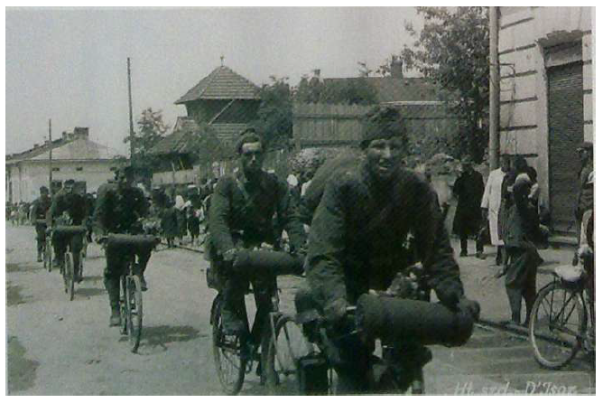 Hungarian cyclists troops on the move ...................................