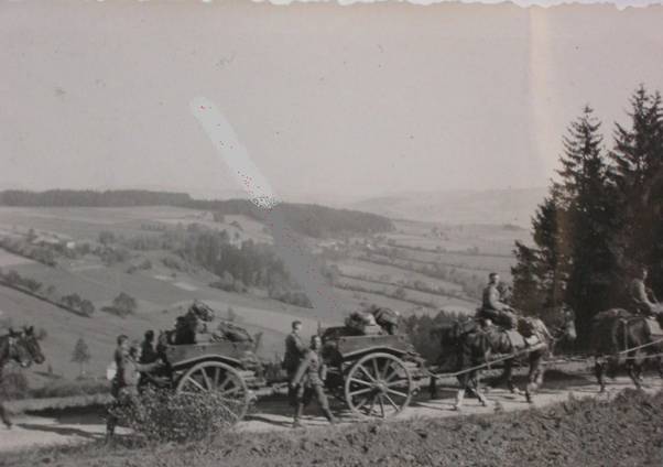 Training area Wildflecken - Summer of 1938 (Beobachtungswagen?).....................................<br />50 Fotos Artillerie Tschechei Blansko Sudetenland Geschütze Halbketten Pferde#90