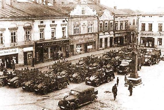 German troops at the Market in Skoczów..............................................