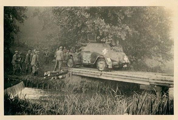 Sep 01, 1939 06:00 hours - crossing of the border river, in the picture a Sd Kfz 222 ............................