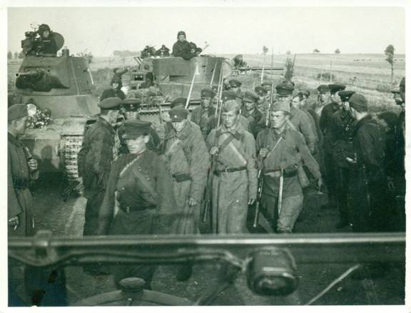 Russian tanks (T-26) relieving us at Widomla - Sep 21, 1939..................................................