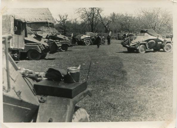 Panzerspähwagen in assembly area, in the picture a Sd Kfz 223 (Fu) in the foreground, Sd Kfz 222, Sd Kfz 221, Sd Kfz 232 (Fu) (8-rad) and apparently a Sd Kfz 231 (8-rad) ..........................................